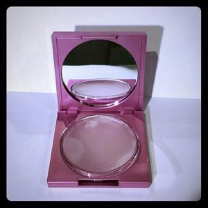 Mally evercolor poreless face defender