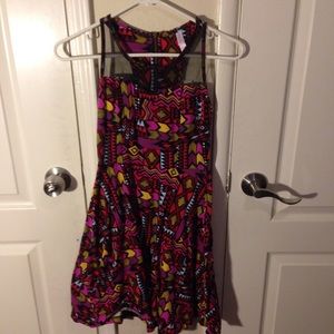 TRIBAL PRINT SLEEVELESS DRESS