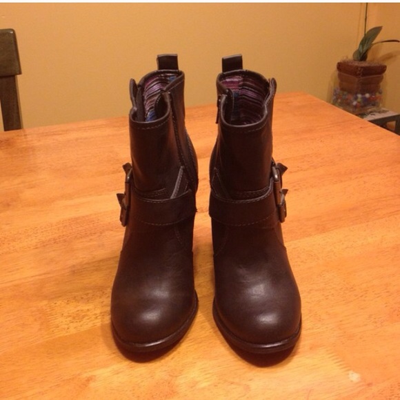 American Rag booties - Picture 2 of 3