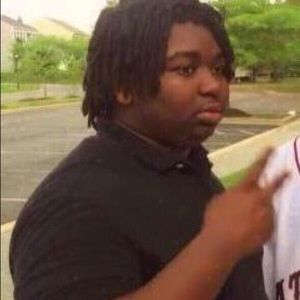 Meet your Posher, Max