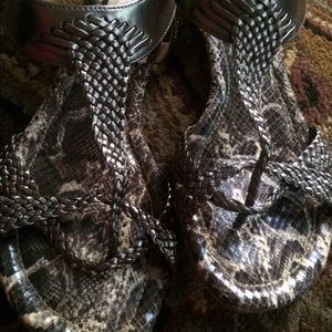 Enzo Angiolini pewter sandals