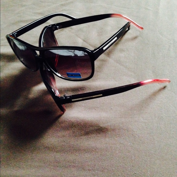 Sunglasses 😎