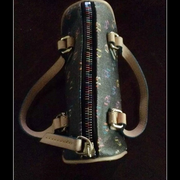 SOLD!!  Authentic Dooney and Bourke mini purse! - Picture 3 of 4