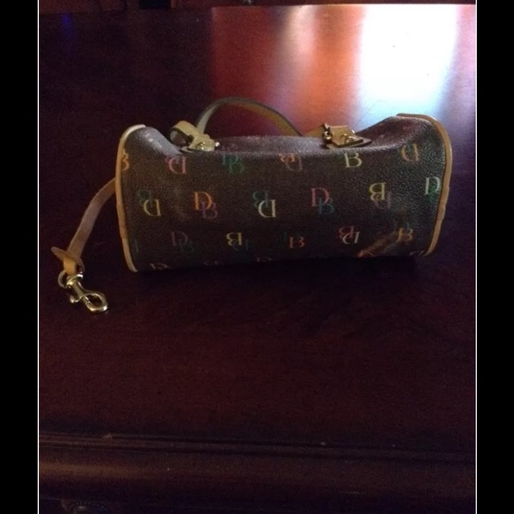 SOLD!!  Authentic Dooney and Bourke mini purse! - Picture 4 of 4