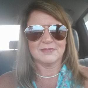 Meet your Posher, Candi