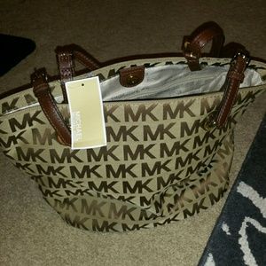 Michael Kors Tote