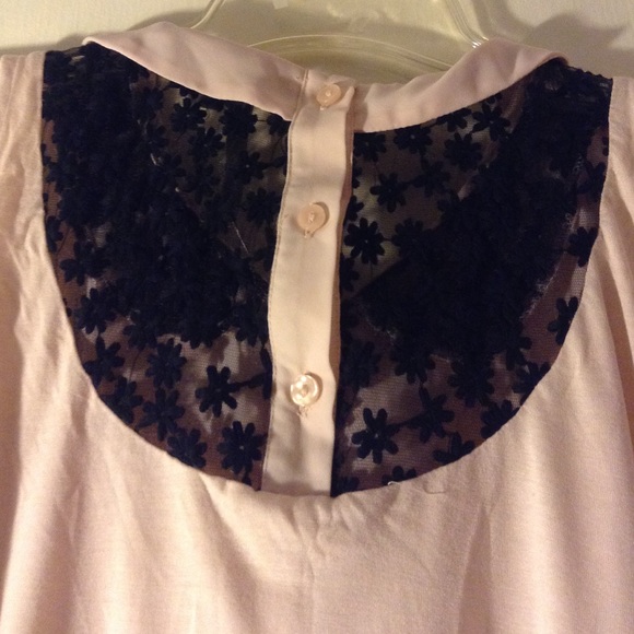 blouse - Picture 3 of 3