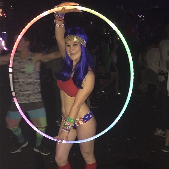 Meet your seller 💙 - Picture 3 of 4