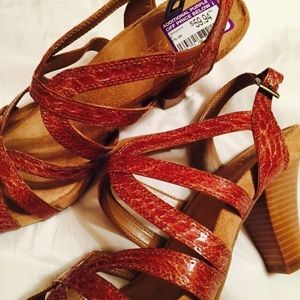 AEROSOLES HEADLINER SANDAL