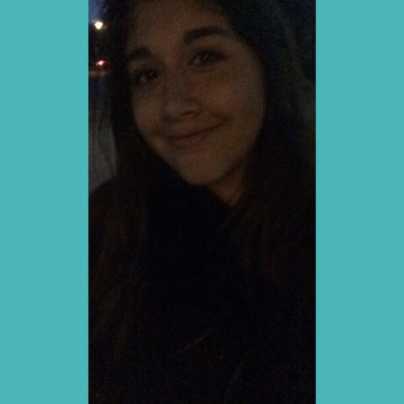 Meet your Posher, Sara - Picture 1 of 1