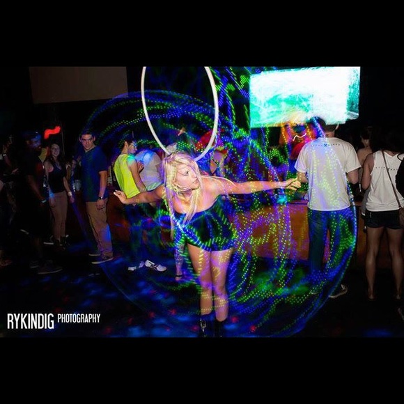 Meet your Posher, Julie - Picture 4 of 4