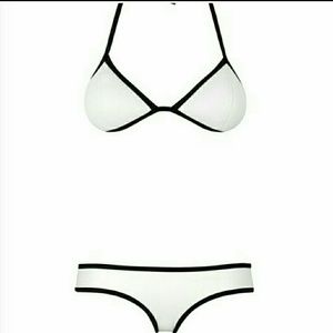 Cute white bikini! Never worn size m