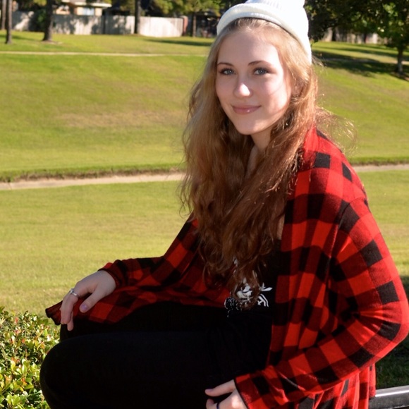 Meet your Posher, Danielle