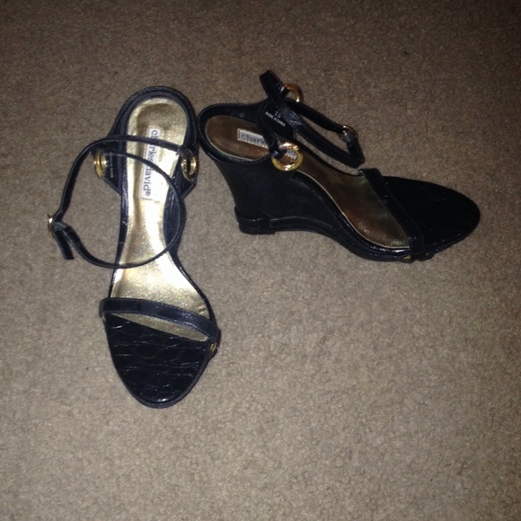 NEW Charles David Black Wedges - Picture 2 of 4