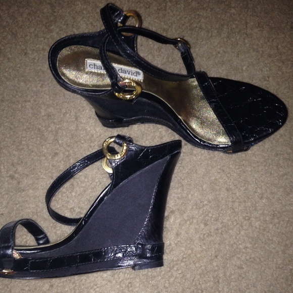 NEW Charles David Black Wedges - Picture 3 of 4