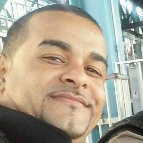 Meet your Posher, Luis - Picture 1 of 1