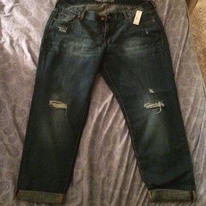 NWT Old Navy The Boyfriend Jeans size 14