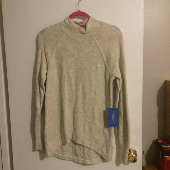 Vera Wang Turtleneck