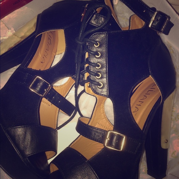Lace up heel boots
