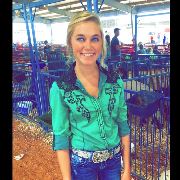 Meet your Posher, Dani - Picture 1 of 1