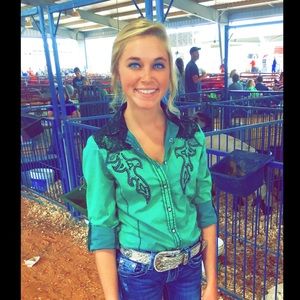 Meet your Posher, Dani