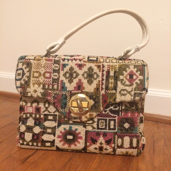 Vintage Handbags - Vintage needlework purse