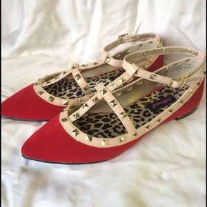 Dollhouse 'Stunner' Flats