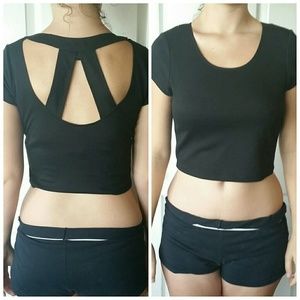Black basic crop top with slits