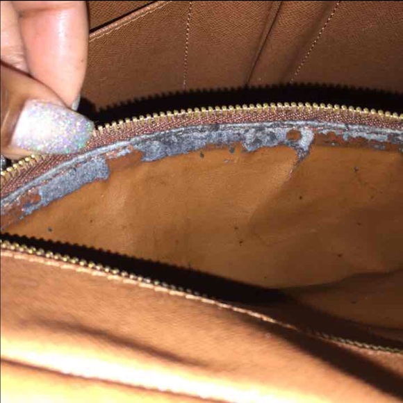 SOLD - Authentic LV Monogram Porte - Picture 4 of 4