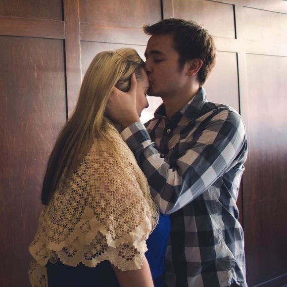 Meet your Posher, Auna