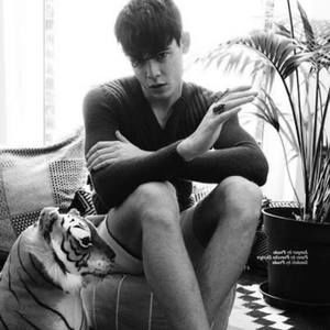 Meet your Posher, Luis