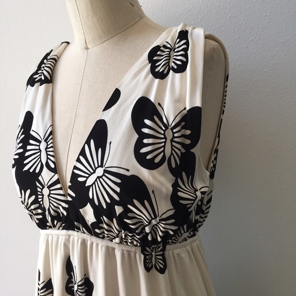 ❌SOLD❌Alice + Olivia silk jersey butterfly dress - Picture 2 of 4