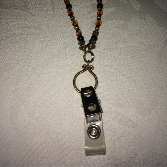 Beaded lanyard necklace - Picture 2 of 2