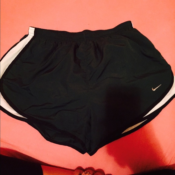 Nike running shorts(GREEN)