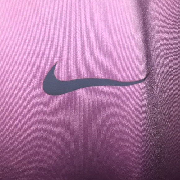 Women's Nike workout t-shirt - Picture 3 of 3