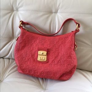 FREE GIFT included!! Marc Jacobs logo handbag
