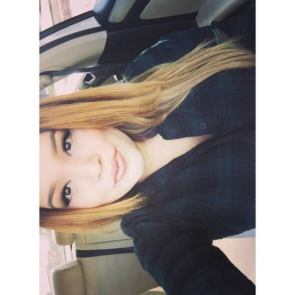 Meet your Posher, Desirae