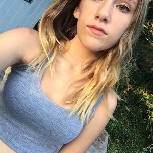 Meet your Posher, Maya