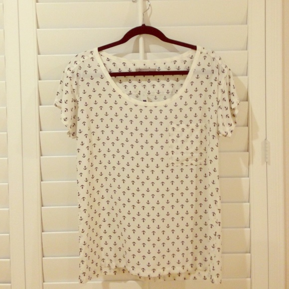 NWT Gap Anchor Prints Blouse