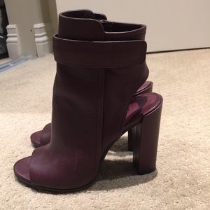 *REDUCED PRICE* Vince Brigham open toe bootie