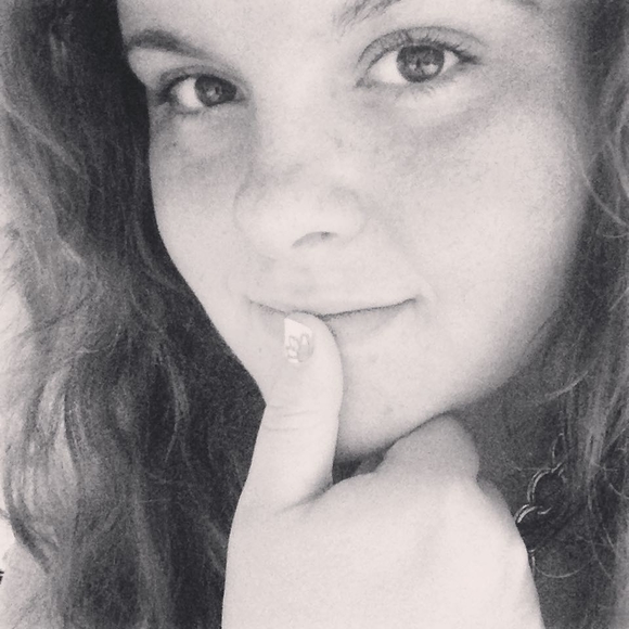 Meet your Posher, Kristin - Picture 1 of 1