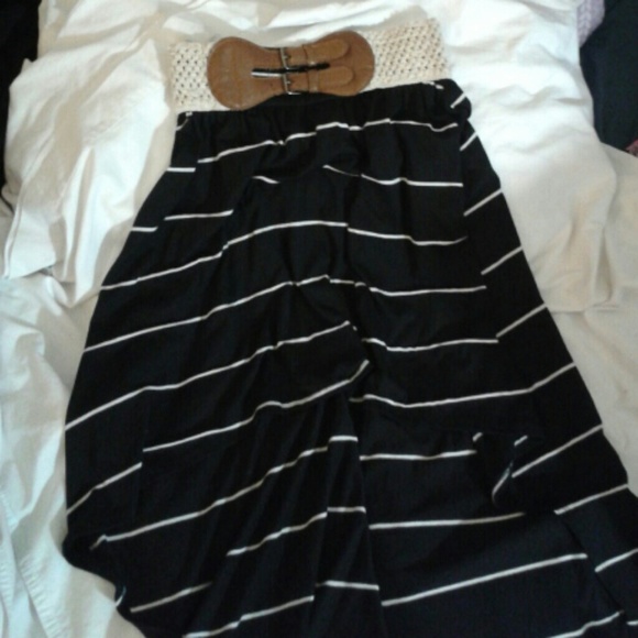 Rue 21 medium hi low skirt