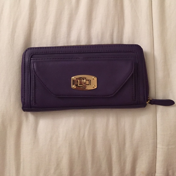 Purple Wallet & white watch for sampmac