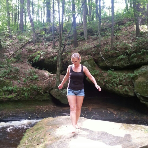 Meet your Posher, Melissa