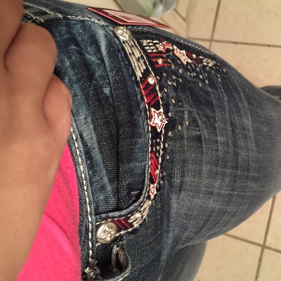 Miss Me capris with Americana designs all over - Picture 3 of 4