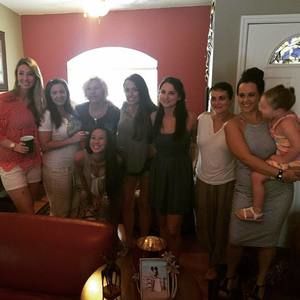 Meet your Posher, Elyse