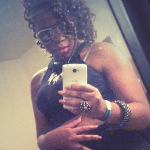 Meet your Posher, Simone