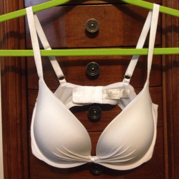 Victoria secrets push-up white bra size 34D