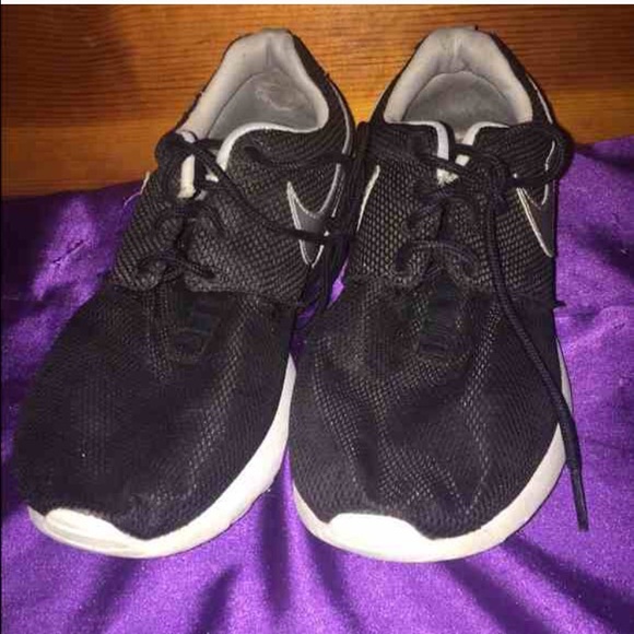 Nike Roshe Run, Grey, and Black