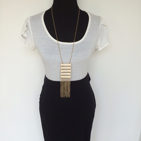 ❌ SOLD ❌Tassel necklace. NWOT